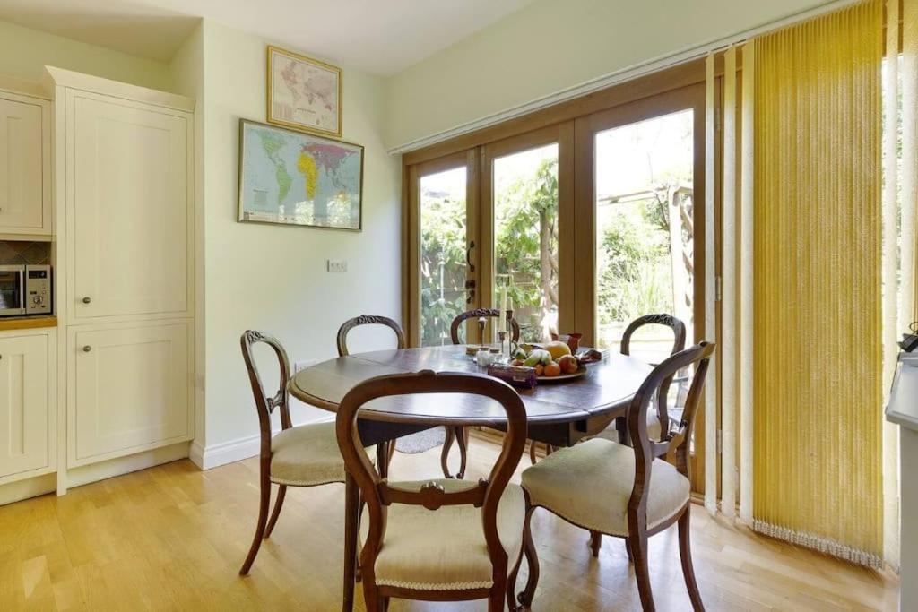 Windsor/Legoland/Ascot Charming 3Br Home In Centre Exteriér fotografie